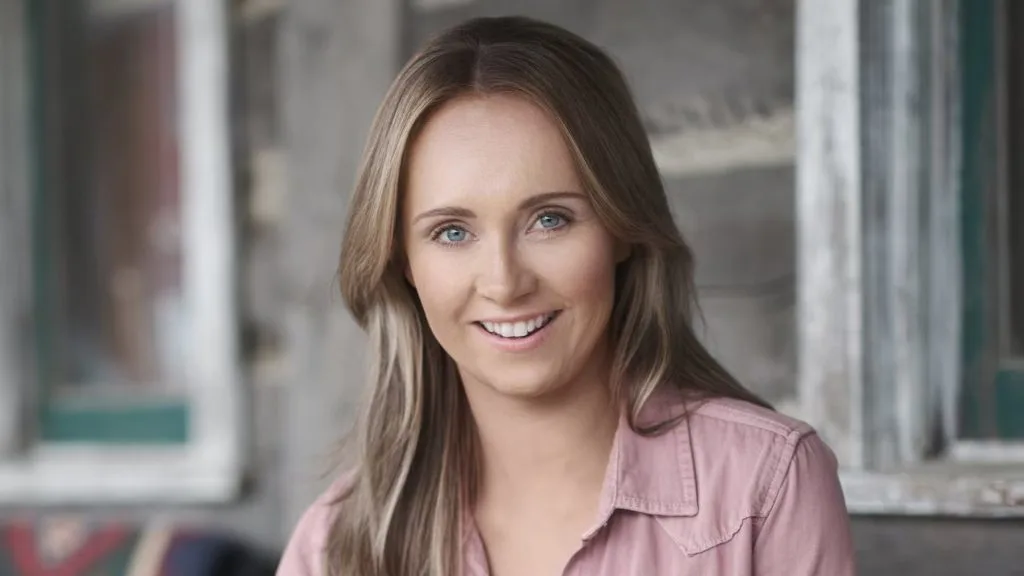 is amber marshall a christian - Unveiling the Life of Amber Marshall: A Journey Through Her Biography - Image 1